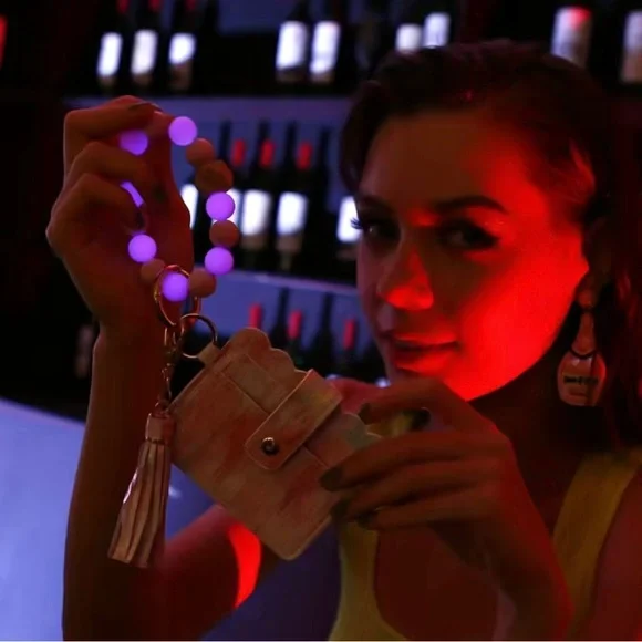 Brand New Pink Ombré Card Holder Wallet Tassel Decor Keychain for Bags - Picture 5 of 6